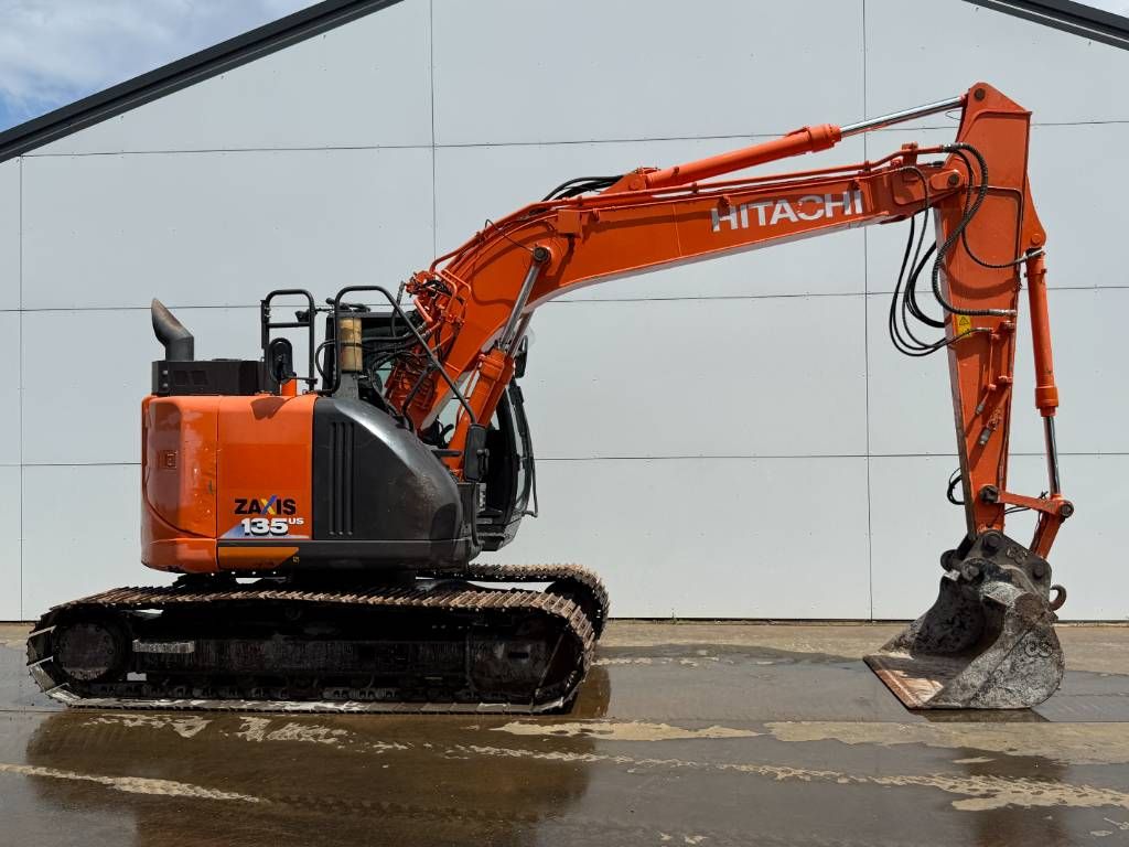 Hitachi ZX135US-6 - Quick Coupler / Automatic Greasing