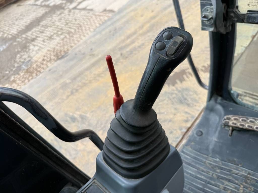 Hitachi ZX135US-6 - Quick Coupler / Automatic Greasing