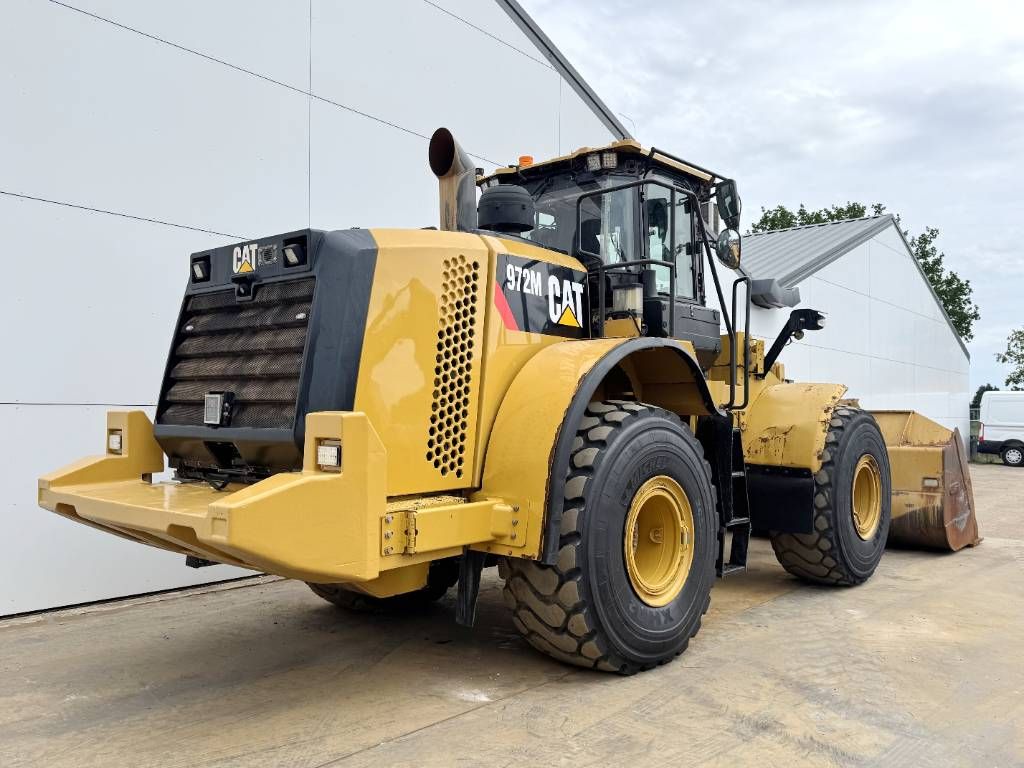 CAT 972M - Weight System / Backup Camera