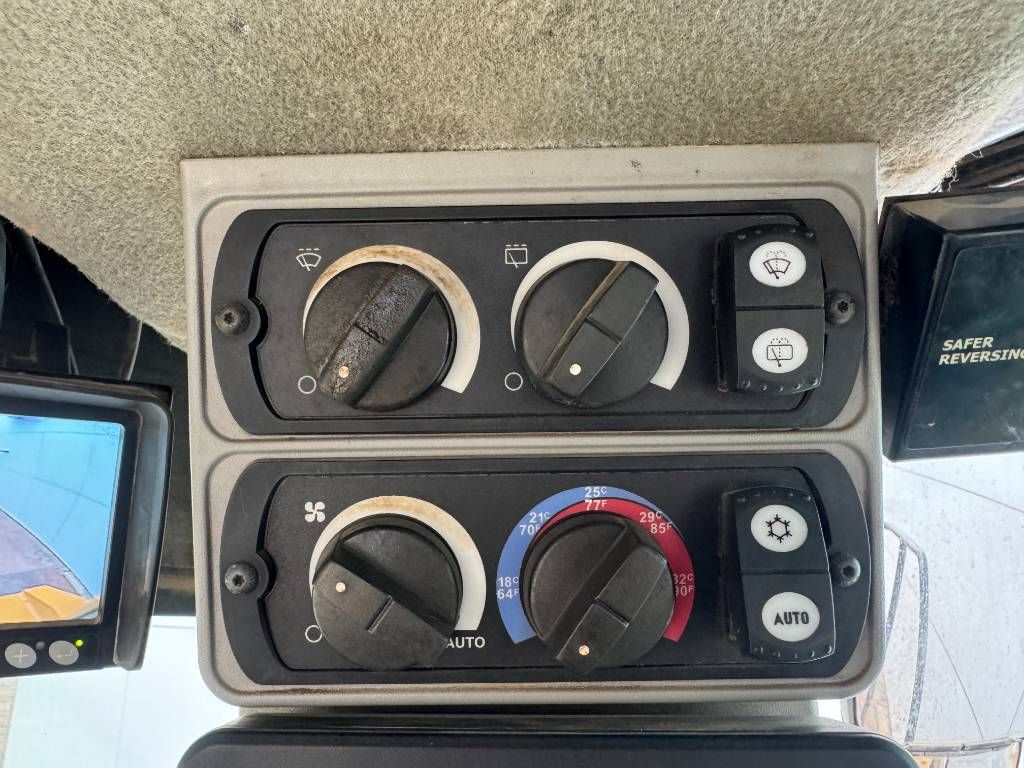 CAT 972M - Weight System / Backup Camera