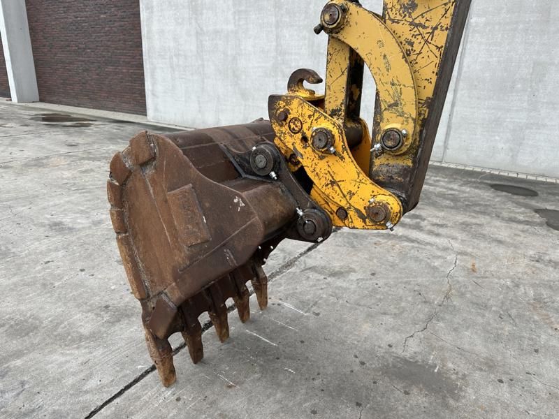 2013 Caterpillar 306 Midi Excavator