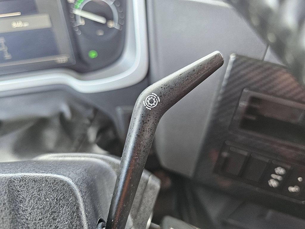 RENAULT C 440
