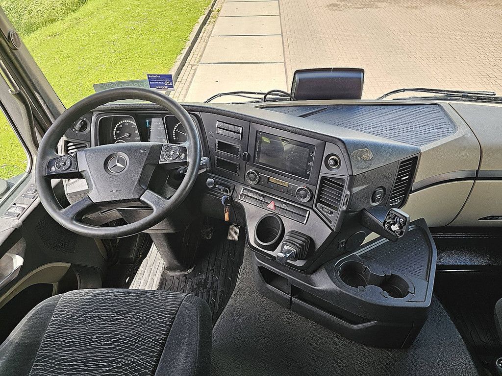 MERCEDES-BENZ ACTROS 1843