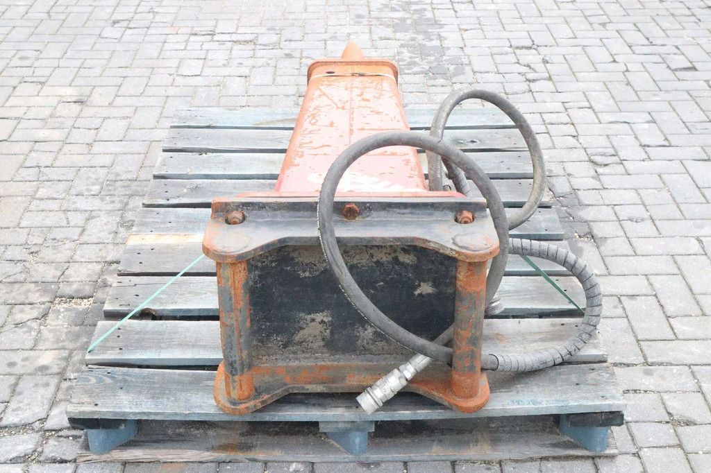 Socomec DMS 740 DMS 740 HAMMER | HYDRAULIC BREAKER | S60