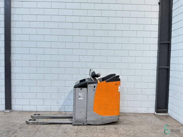 Pallet trucks Electric Still EXU-S22 2016