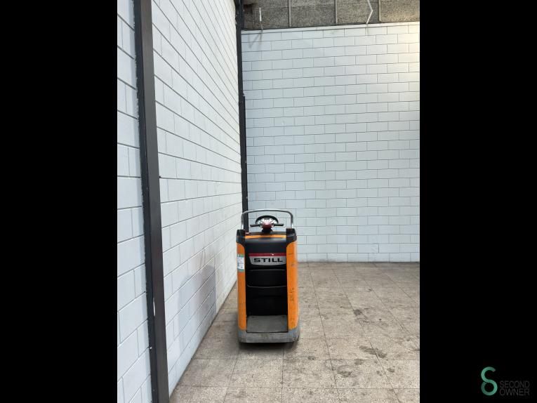 Pallet trucks Electric Still EXU-S22 2016