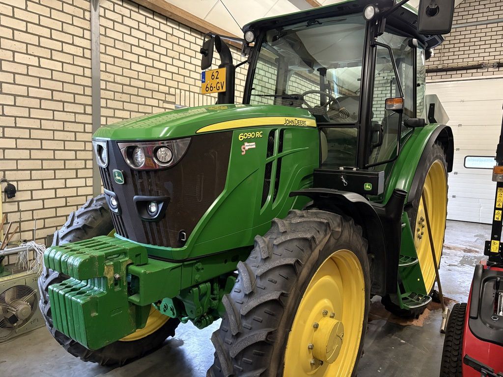 John Deere 6090 RC