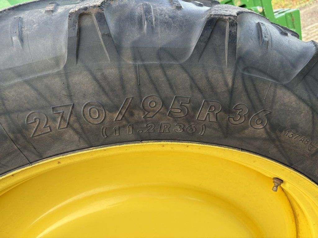 John Deere 6090 RC