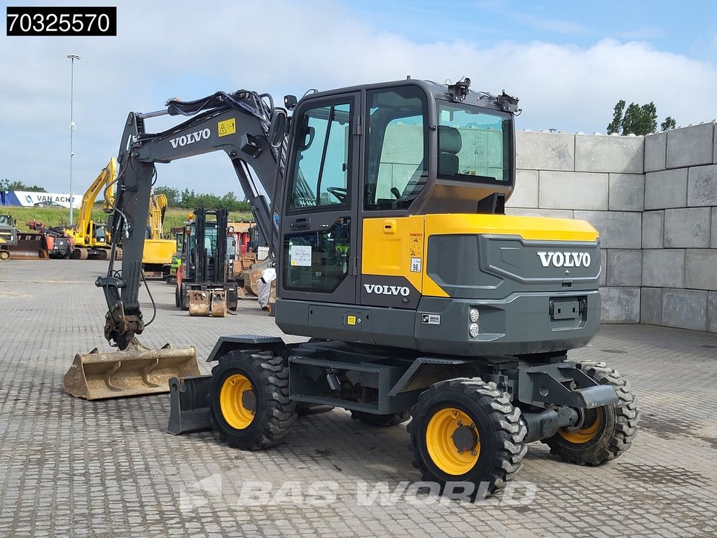 Volvo EW60 E A/C - 3 Buckets