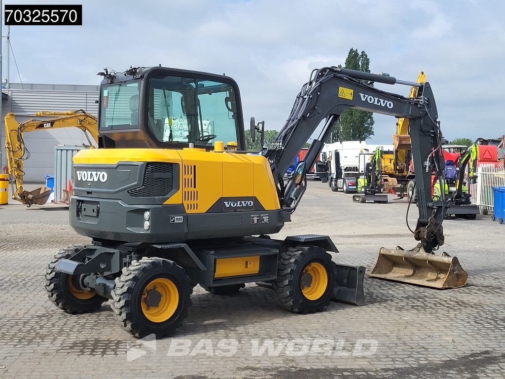 Volvo EW60 E A/C - 3 Buckets