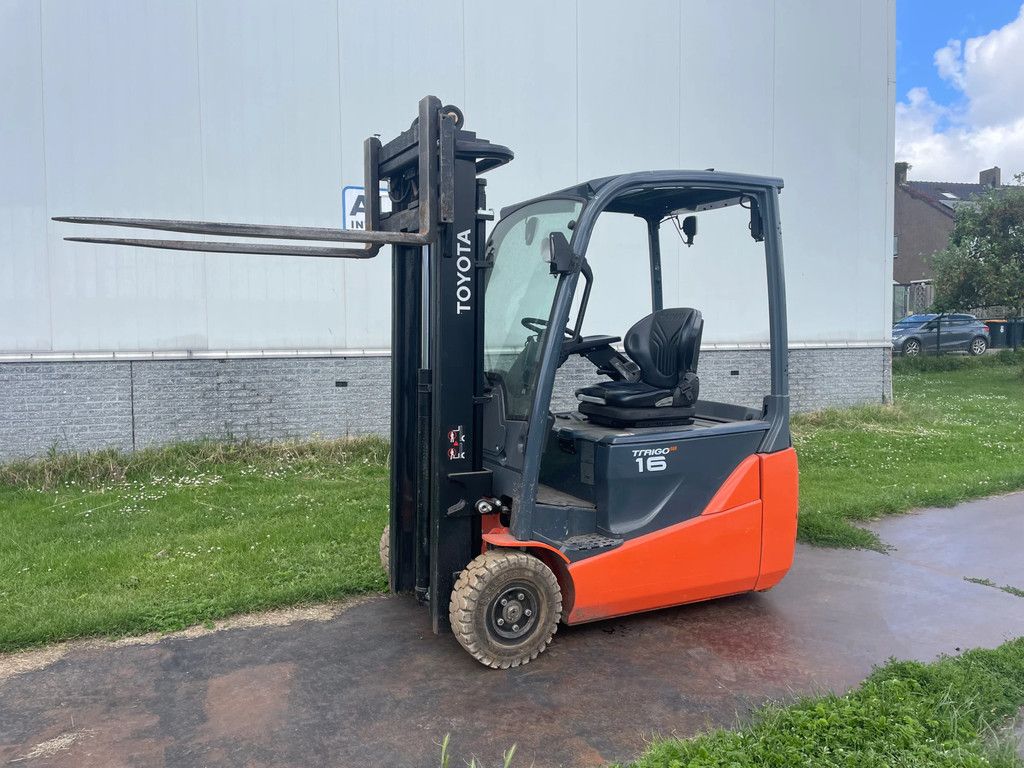 Toyota 8FBE16T heftruck met freelift 3300mm mast