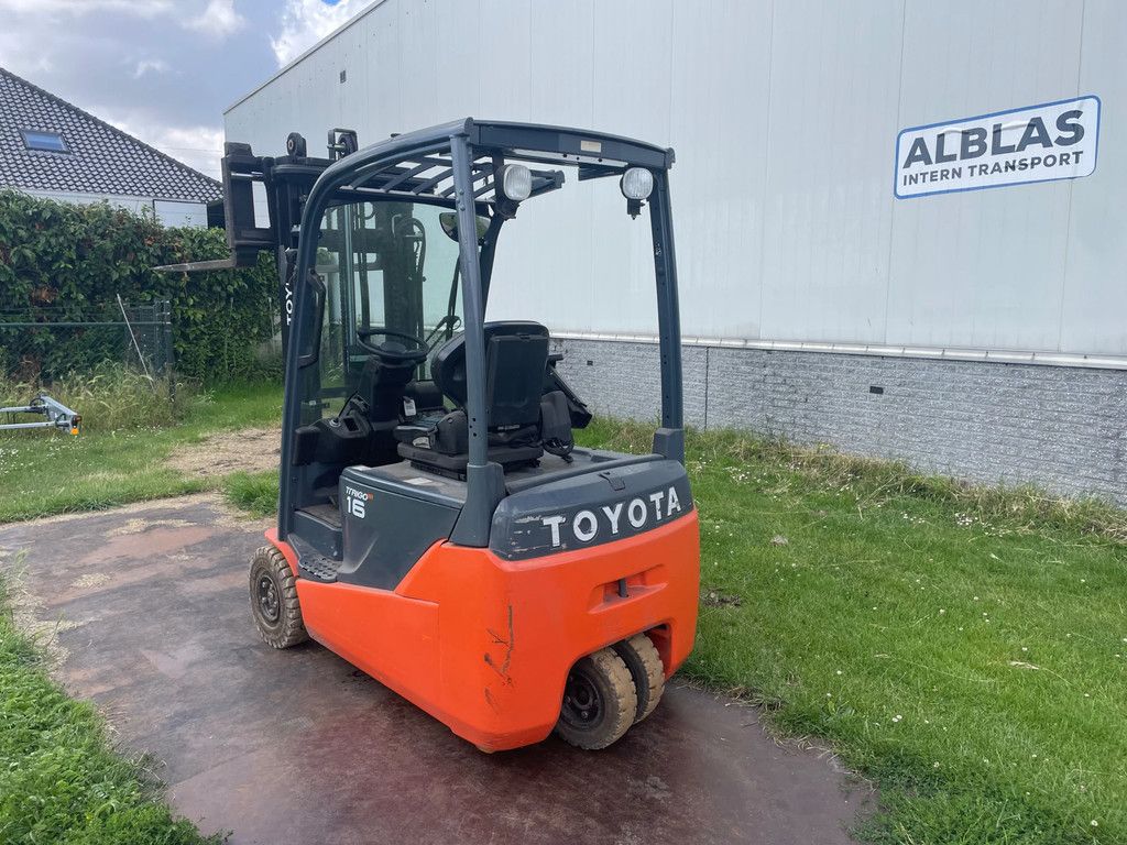 Toyota 8FBE16T heftruck met freelift 3300mm mast