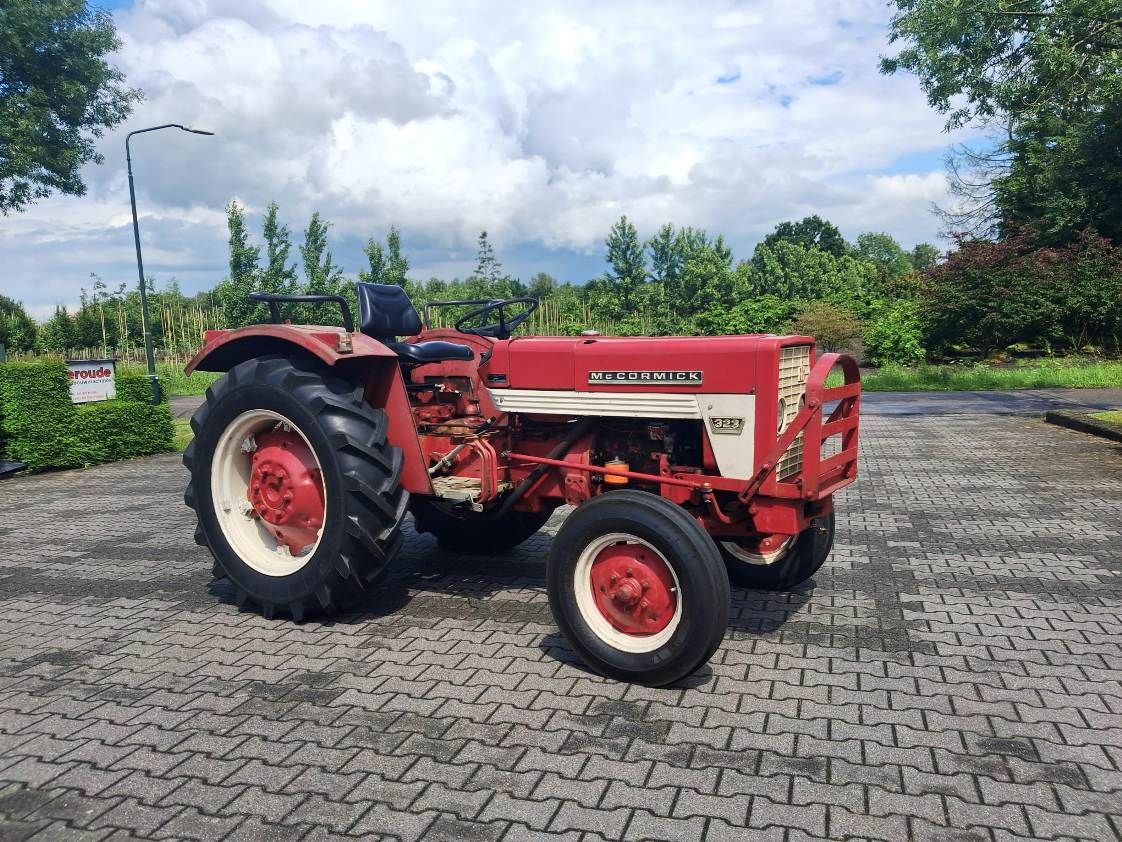 International 323