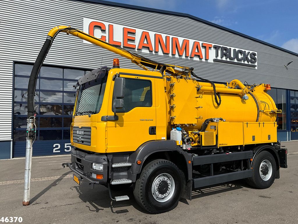 Man TGM 18.240 4x4 Bekker Lagram kolkenzuiger Just 53.487 km!