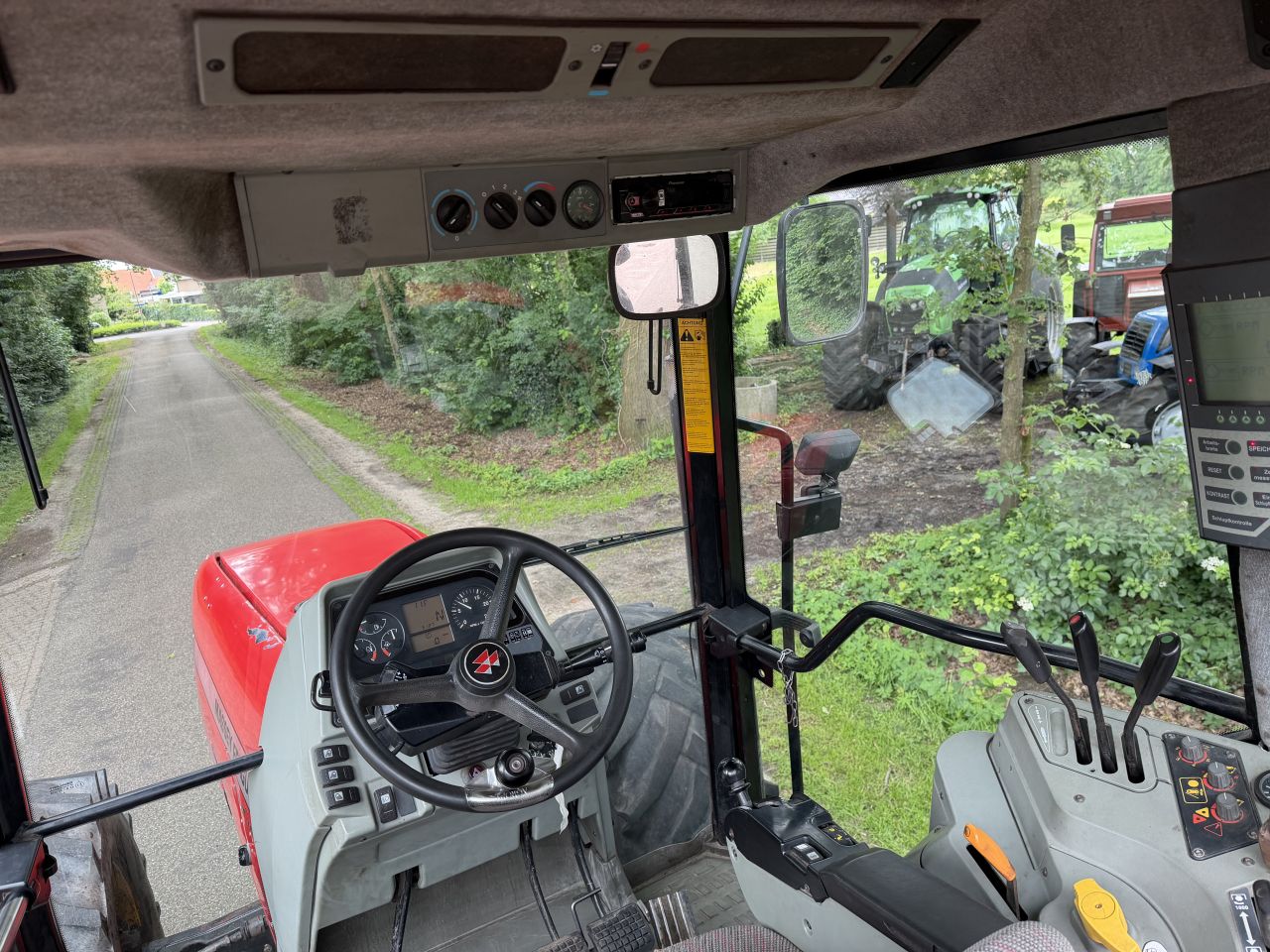 Massey Ferguson 8240