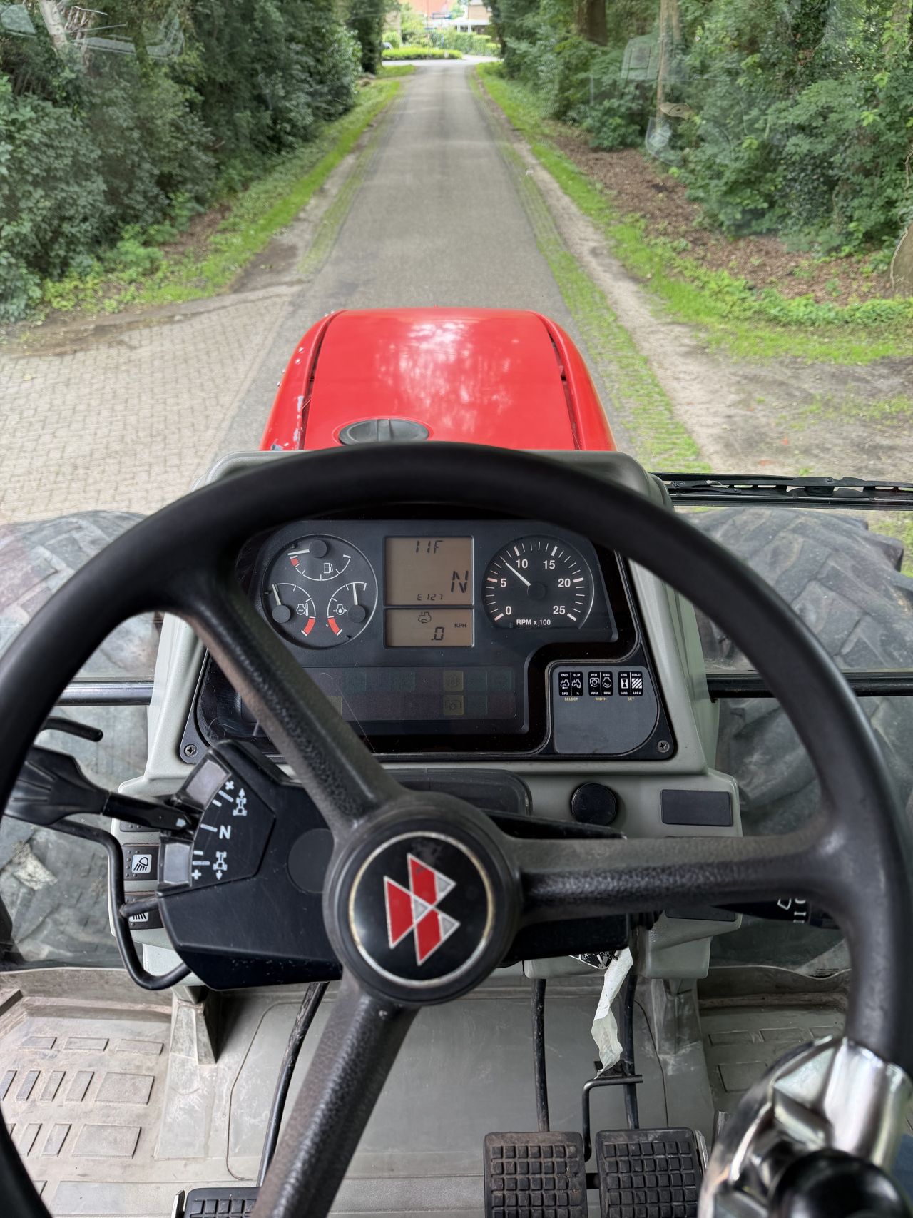 Massey Ferguson 8240