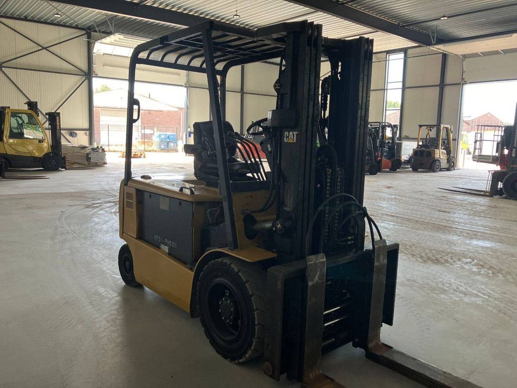 Gabelstapler Caterpillar EP30K-PAC Elektro 3000 kg 4,7 m 2009