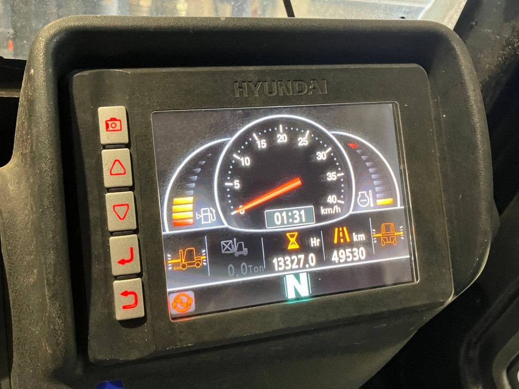 Gabelstapler Hyundai 30D-9E Diesel 3000kg 4,7m 2017