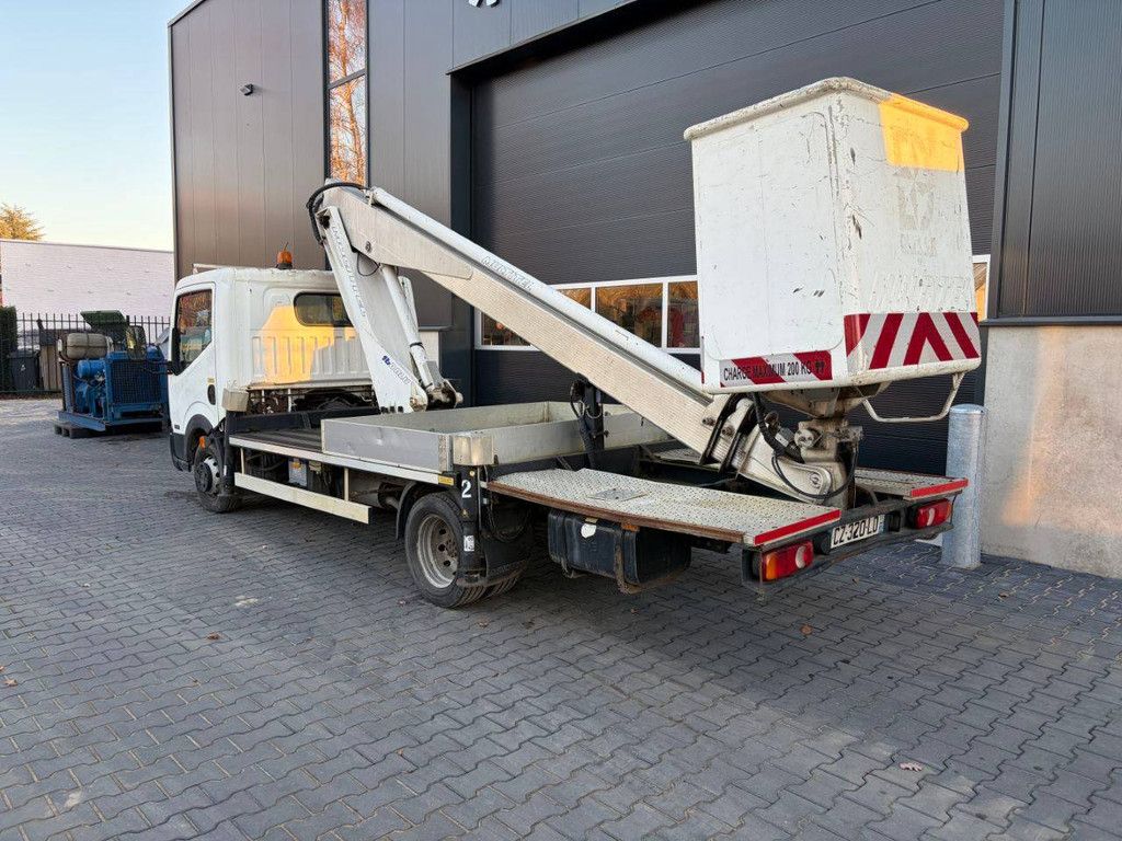 Nissan Cabstar selbstfahrende Hubarbeitsbühne mit Multitel 160ALU 16,5 m Hubarbeitsbühne, Baujahr 2008