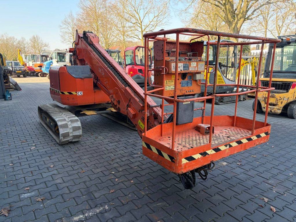 Hitachi HX99B-2 Diesel-Teleskoparbeitsbühne 11,7 m 2007