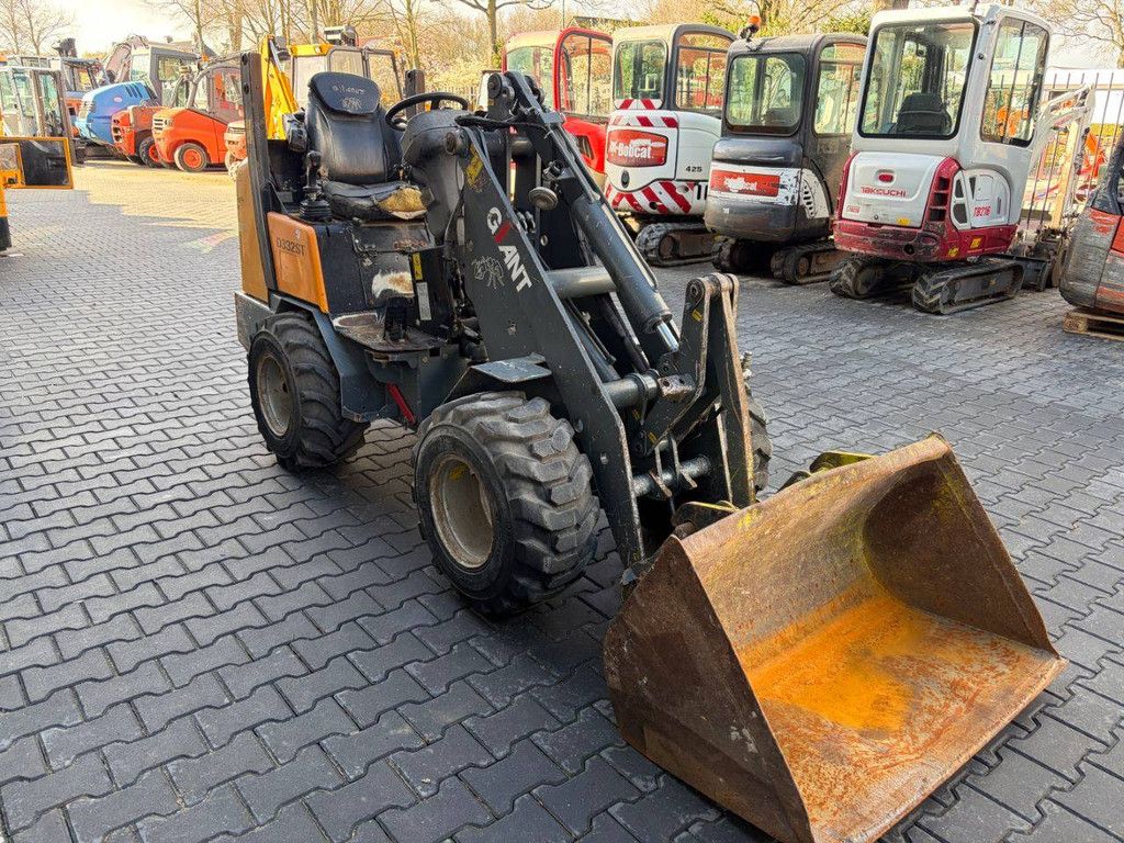 Articulated loader Giant D332ST Diesel 2011