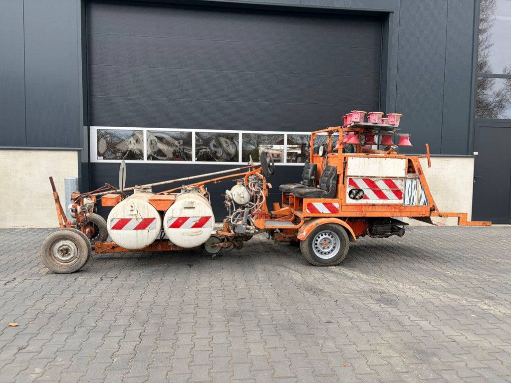 Road marking machine Hoffmann Diesel
