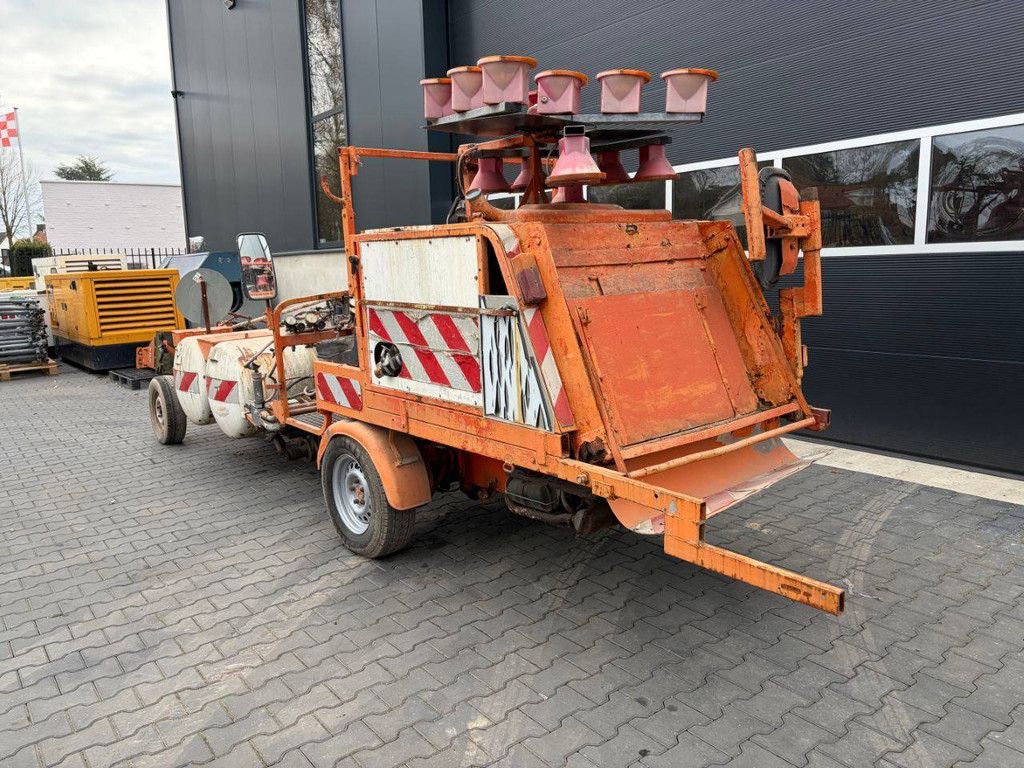 Road marking machine Hoffmann Diesel