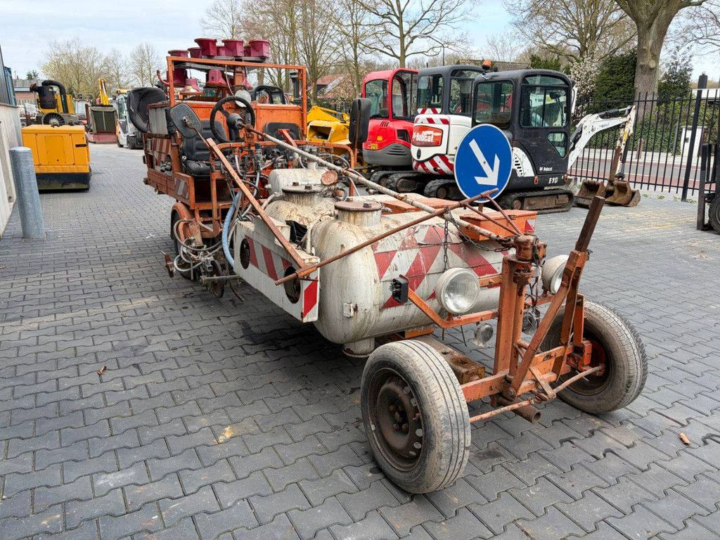 Road marking machine Hoffmann Diesel
