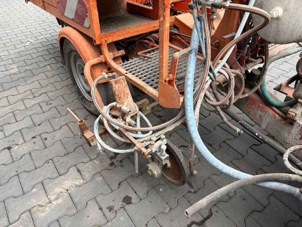 Road marking machine Hoffmann Diesel