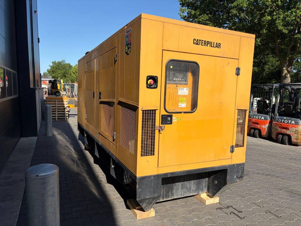 Caterpillar 300 Dieselgenerator, 300 kVA, Baujahr 2004