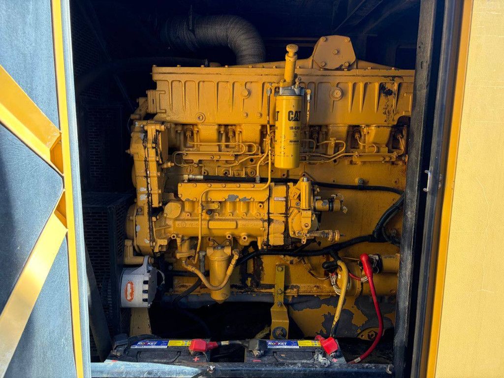 Caterpillar 300 Dieselgenerator, 300 kVA, Baujahr 2004