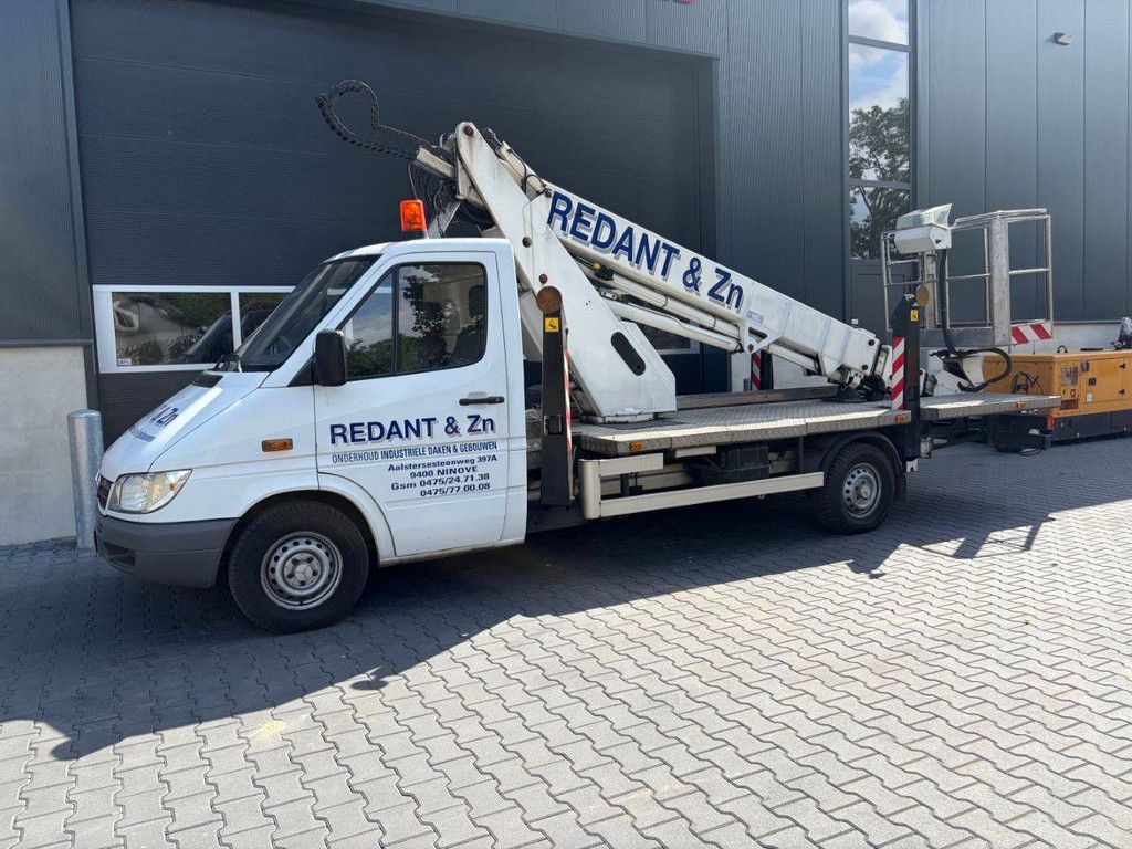 LKW-Arbeitsbühne Mercedes 311 CDI Diesel 20 m 2004