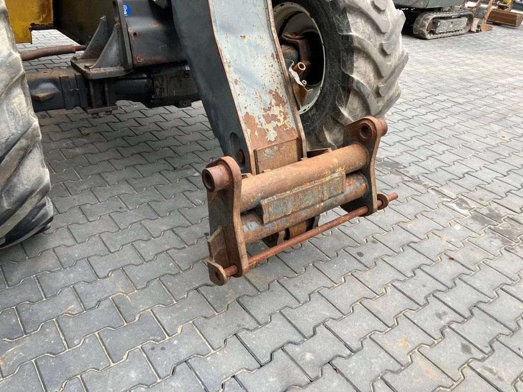 New Holland LM410 Diesel Telehandler 2800kg 2003