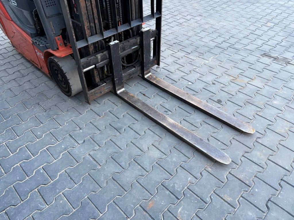 Toyota 8FBET16 Electric Forklift 1600kg 4.7m 2015