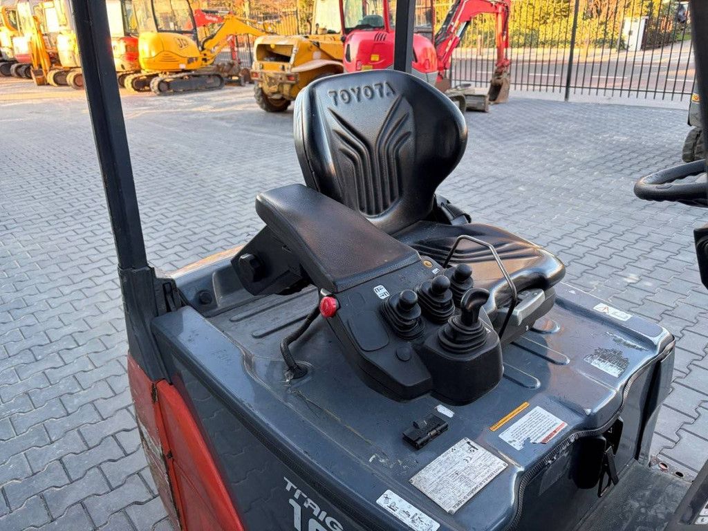 Toyota 8FBET16 Electric Forklift 1600kg 4.7m 2015