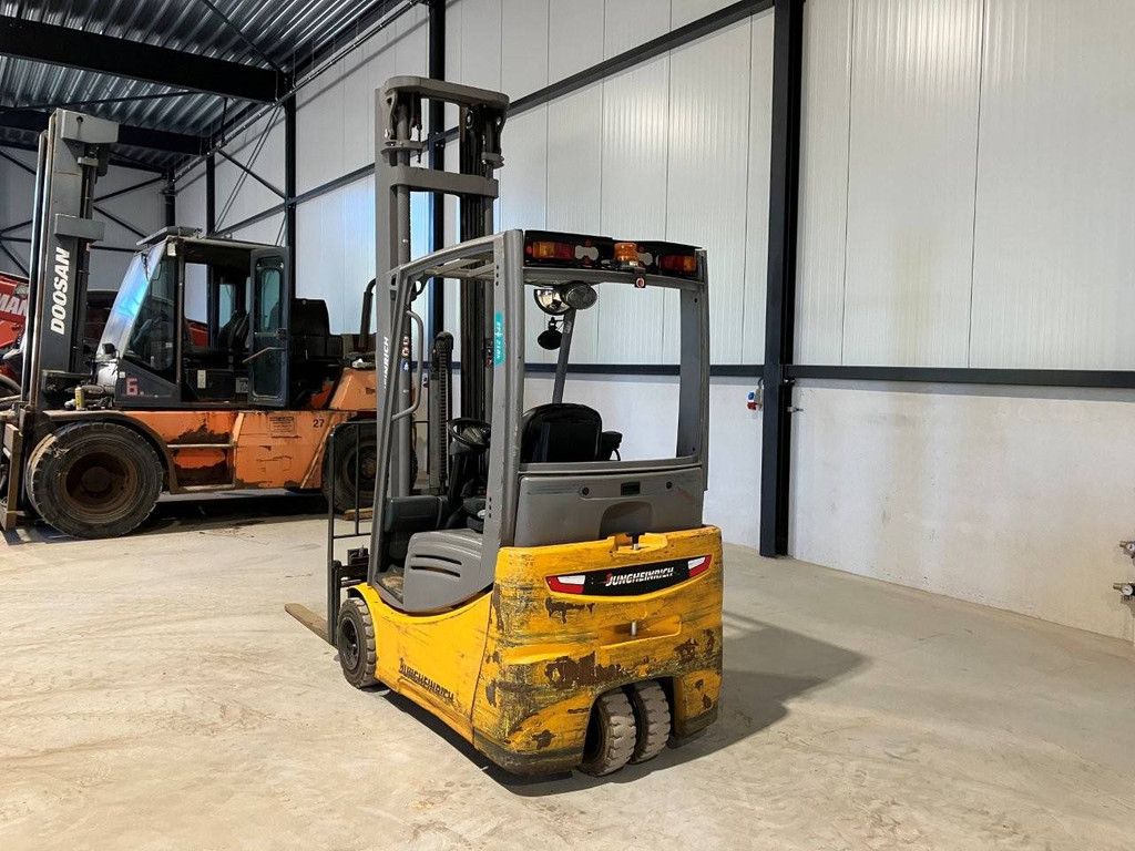 Gabelstapler Jungheinrich EFG 218k Elektro 1800kg 7m 2019