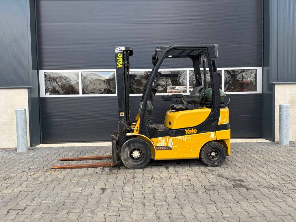 Forklift Yale GLP20SVX LPG 1770kg 4.9m 2006