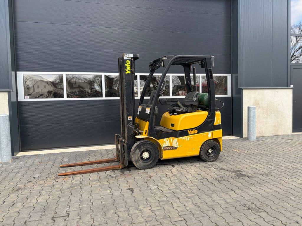 Forklift Yale GLP20SVX LPG 1770kg 4.9m 2006