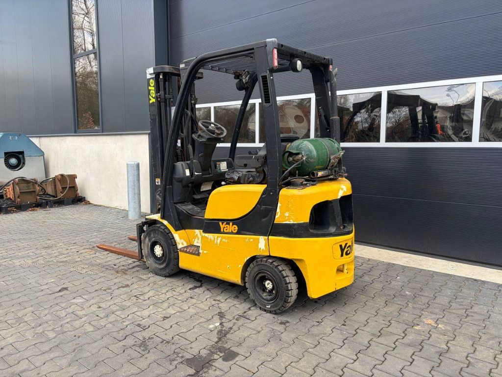 Forklift Yale GLP20SVX LPG 1770kg 4.9m 2006