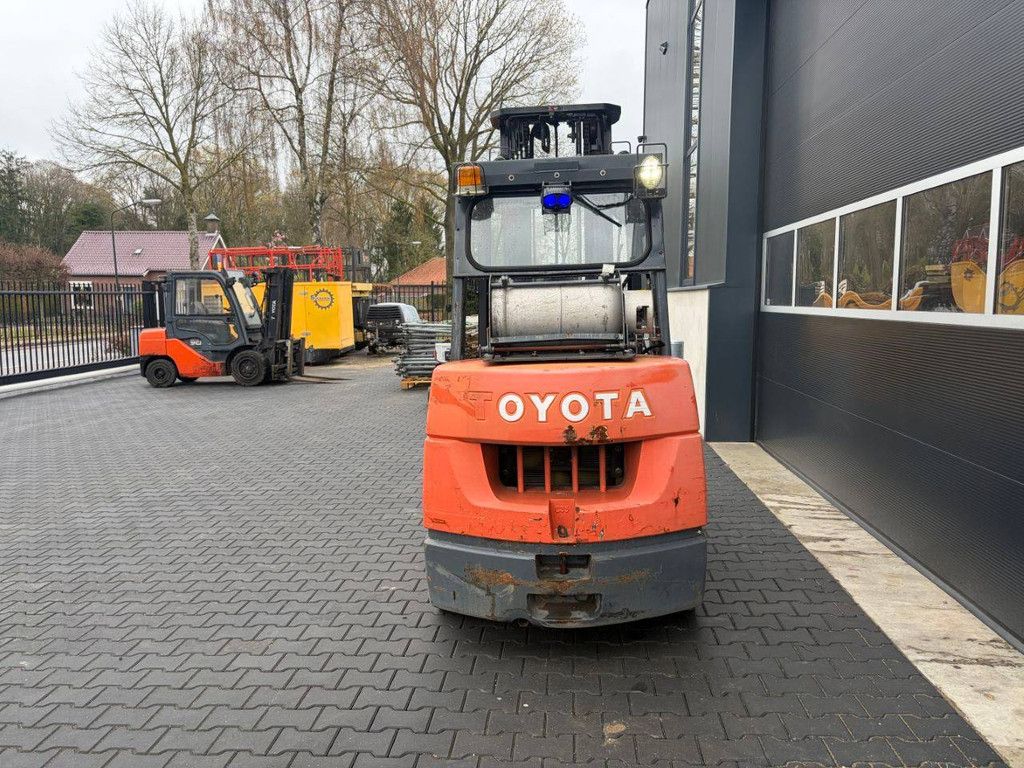 Forklift Toyota 7FGCU35 LPG 3500kg 6m 2012