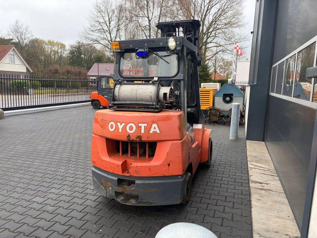 Forklift Toyota 7FGCU35 LPG 3500kg 6m 2012