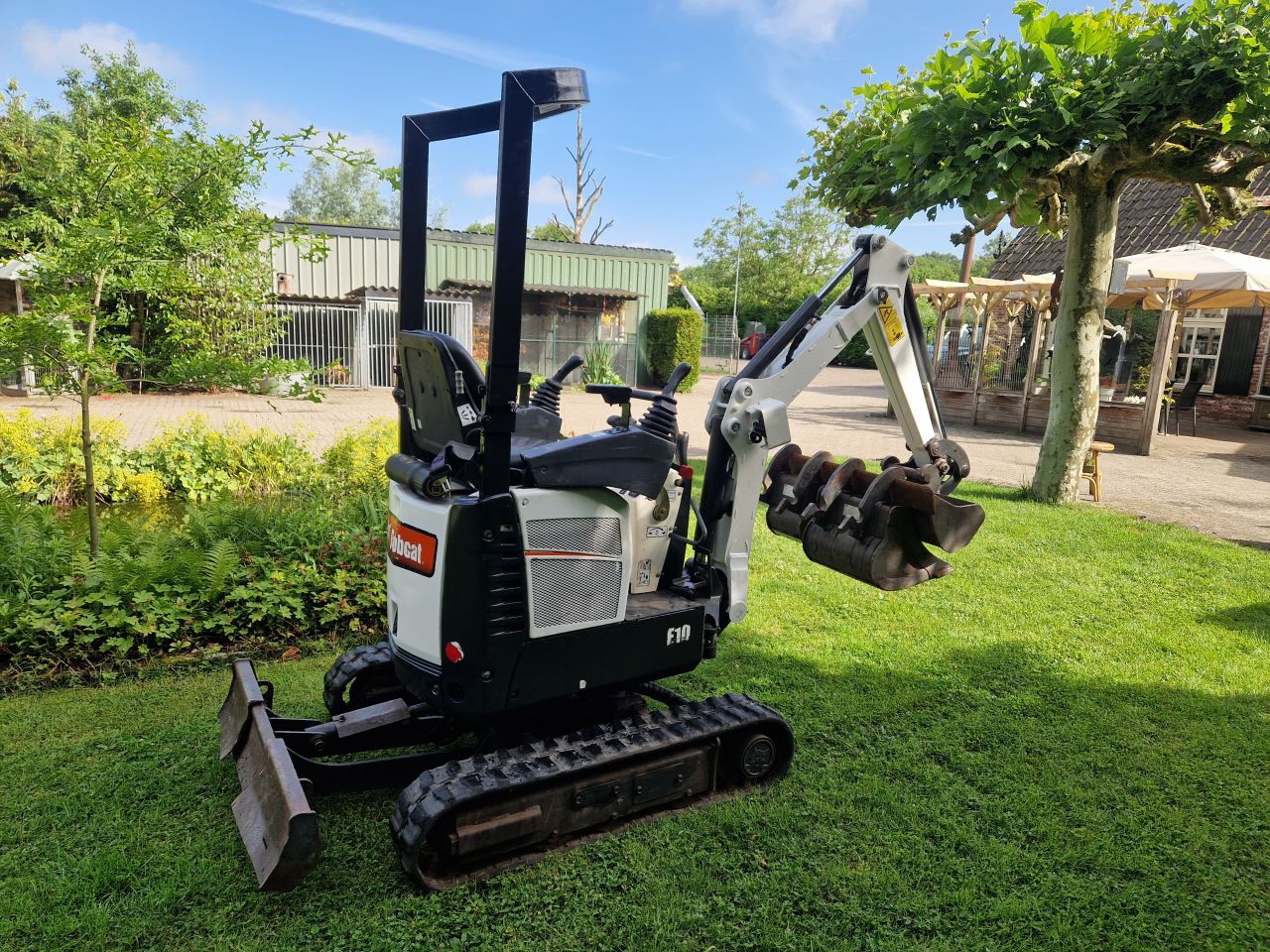 Minigraver bobcat e10