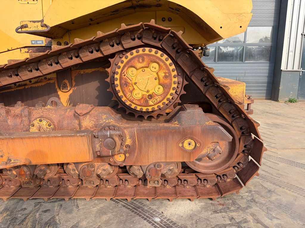 Caterpillar D8T