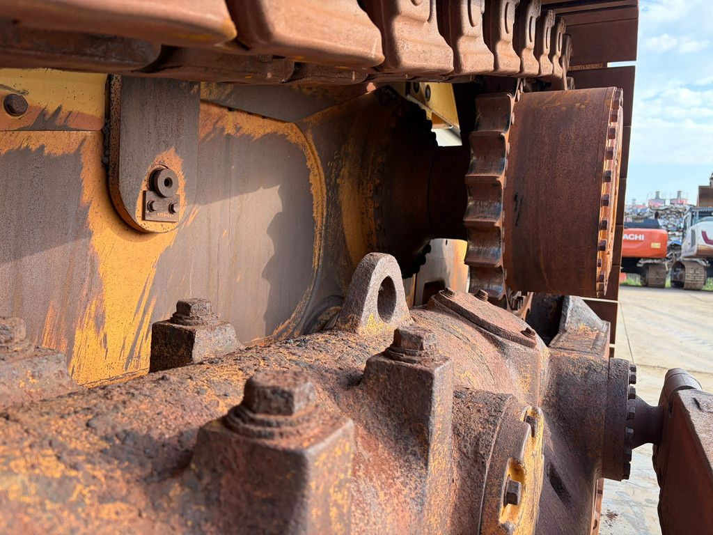Caterpillar D8T
