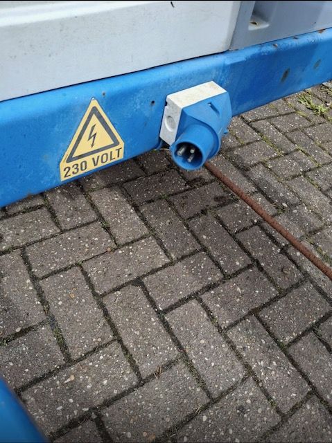 Sky High 1800 Aerial Work Platform