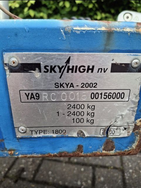 Sky High 1800 Aerial Work Platform