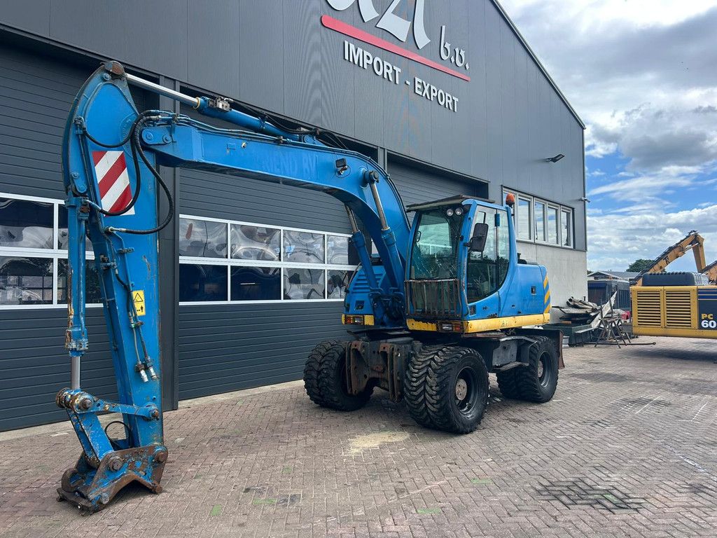 New Holland MH Plus