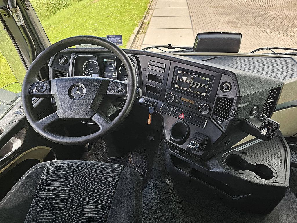 MERCEDES-BENZ ACTROS 1843