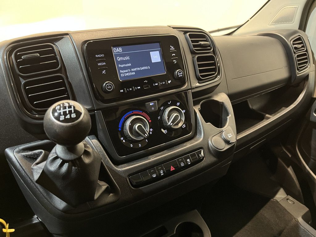 Peugeot Boxer 2.2 BlueHDi 140 PK L3H2 / Airco / Cruise Control / Camera / 3-Zits / 66.000 KM !!