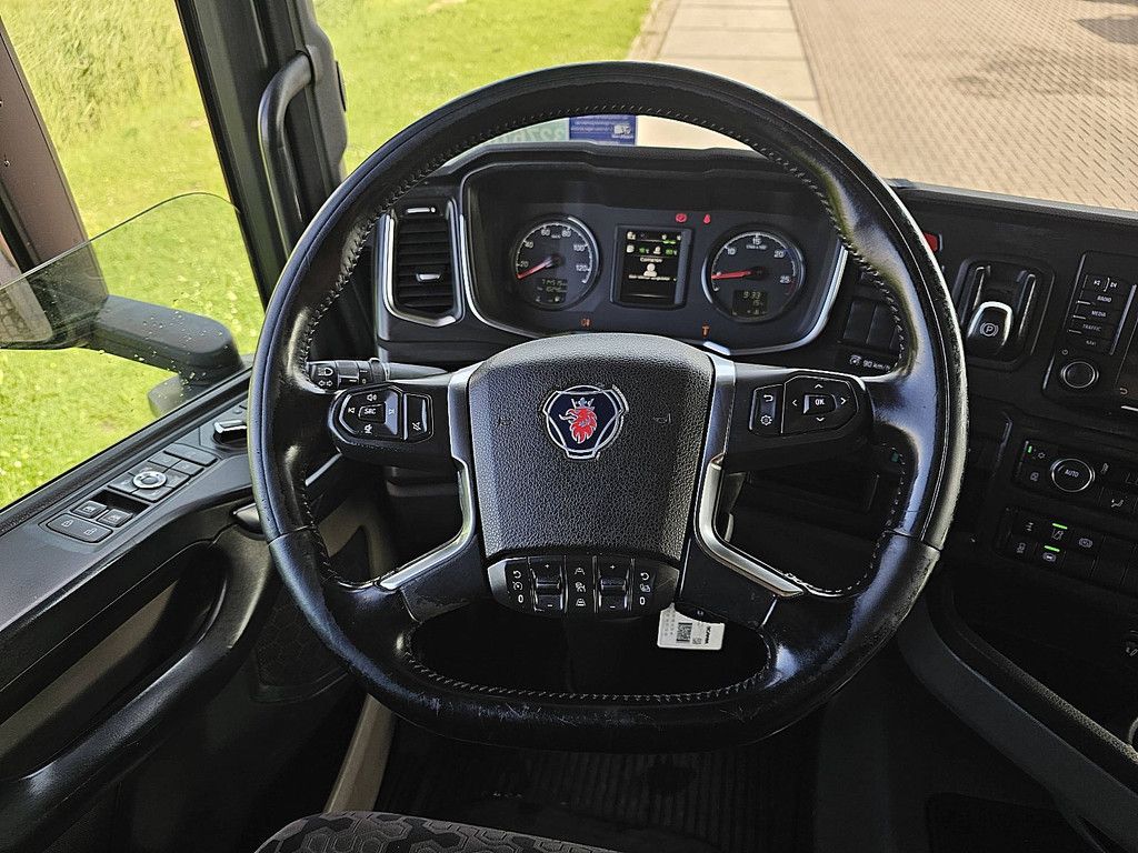 SCANIA R450